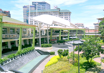 「現地生活」について